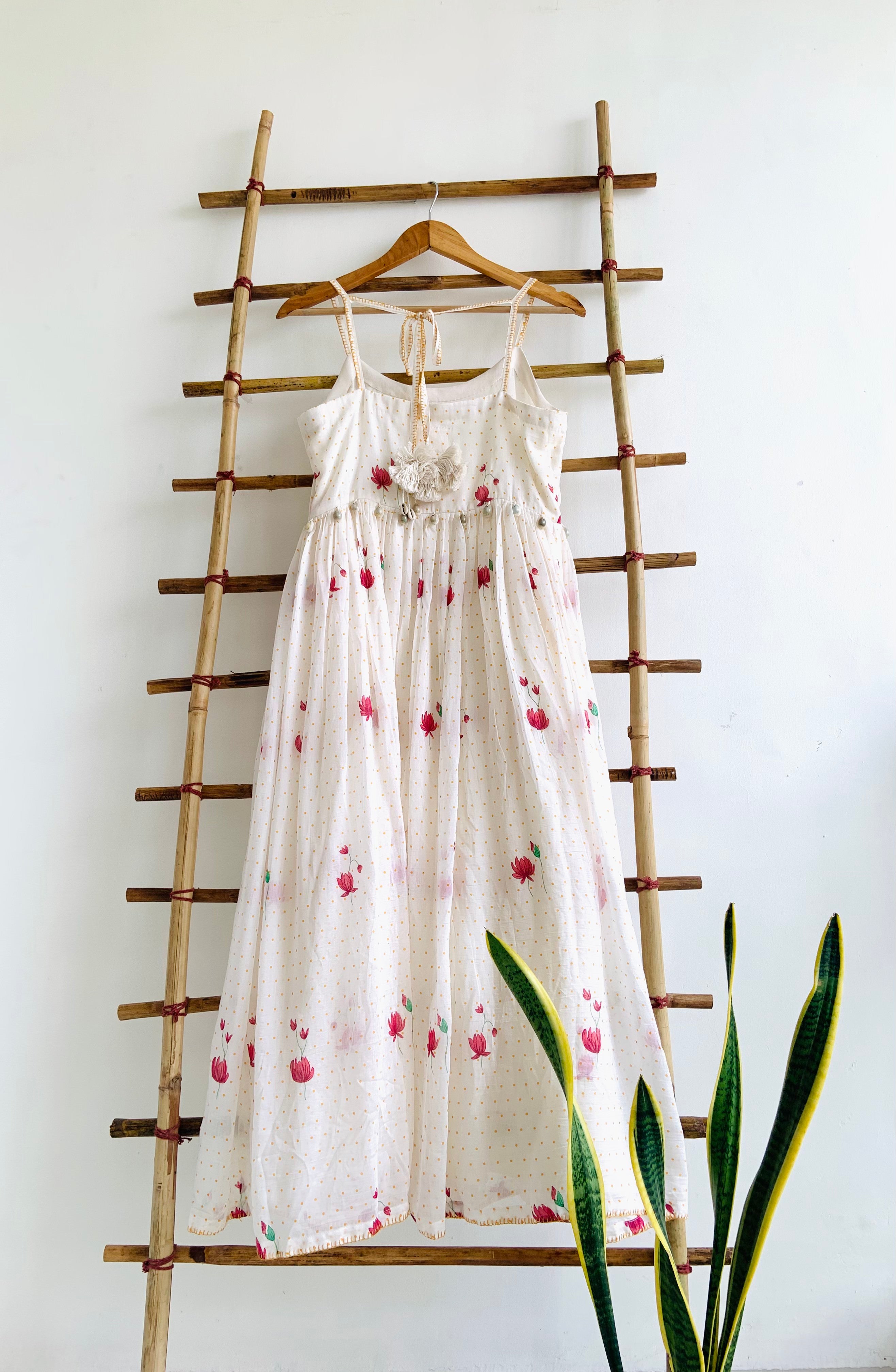 WHITE LOTUS PRINTED KURTA AND DUPATTA SET