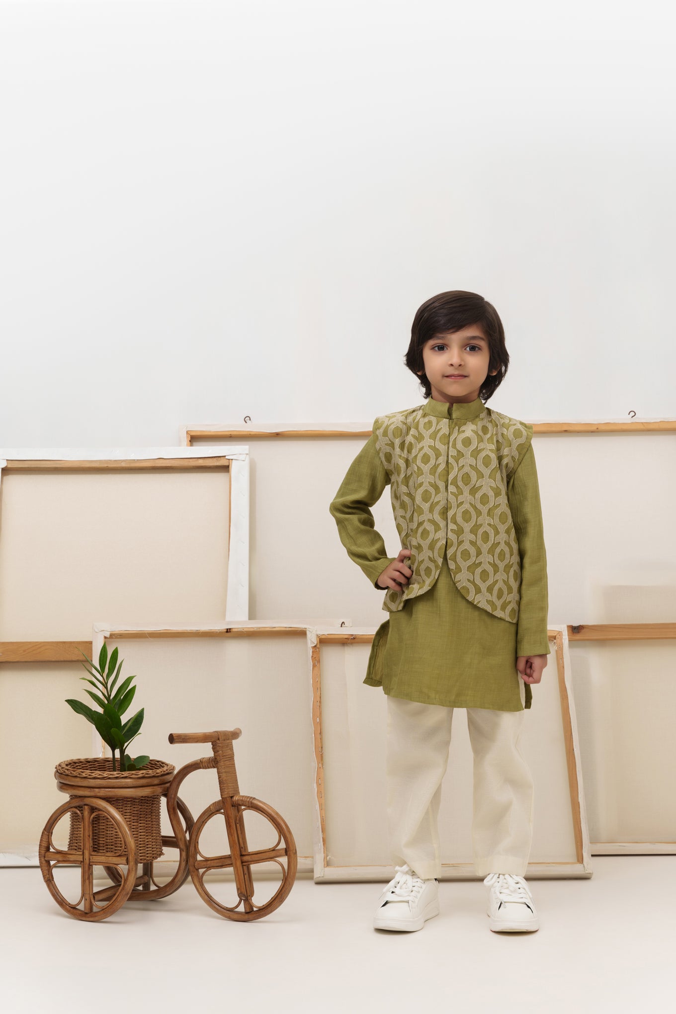Green chanderi silk embroidered kurta set