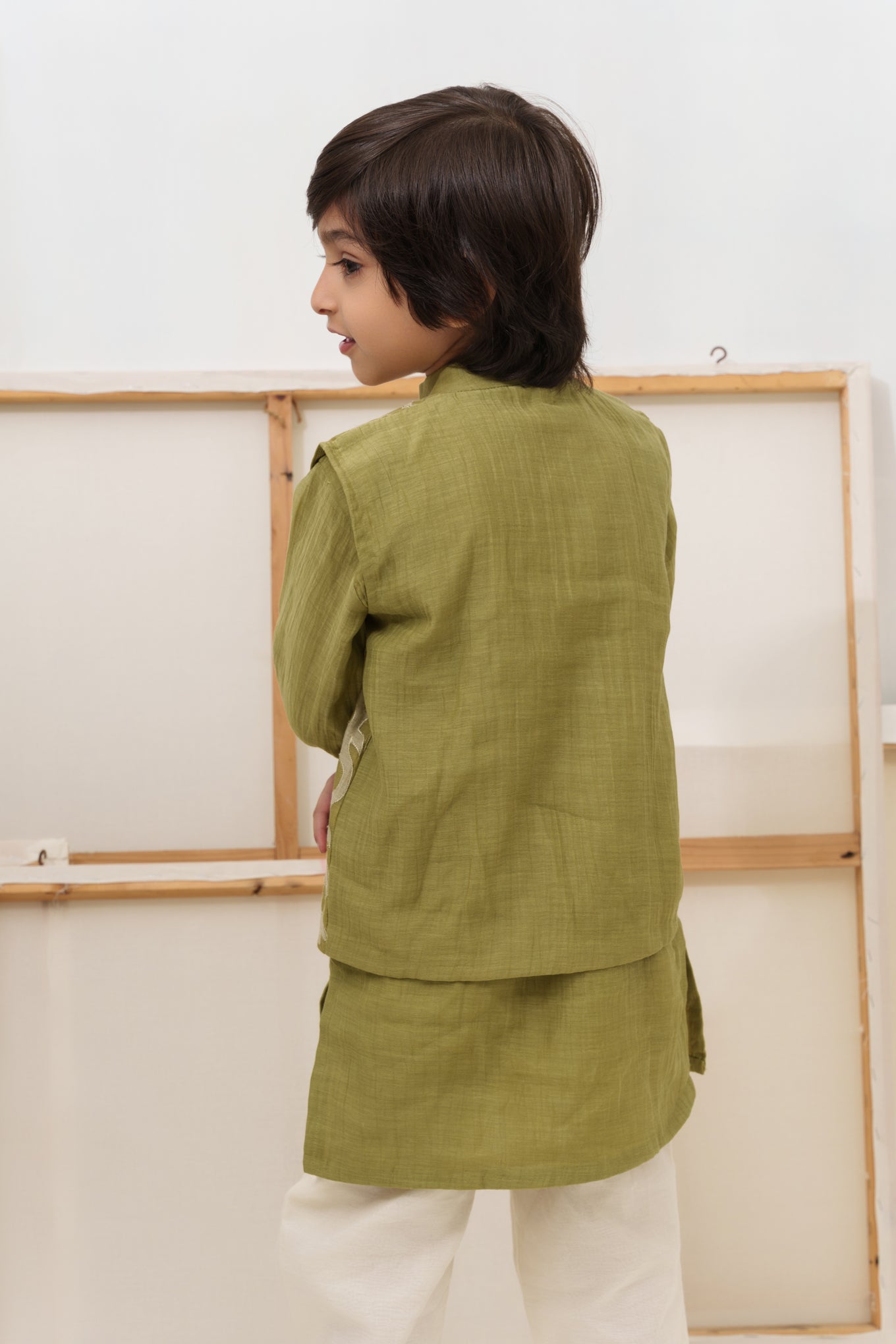 Green chanderi silk embroidered kurta set