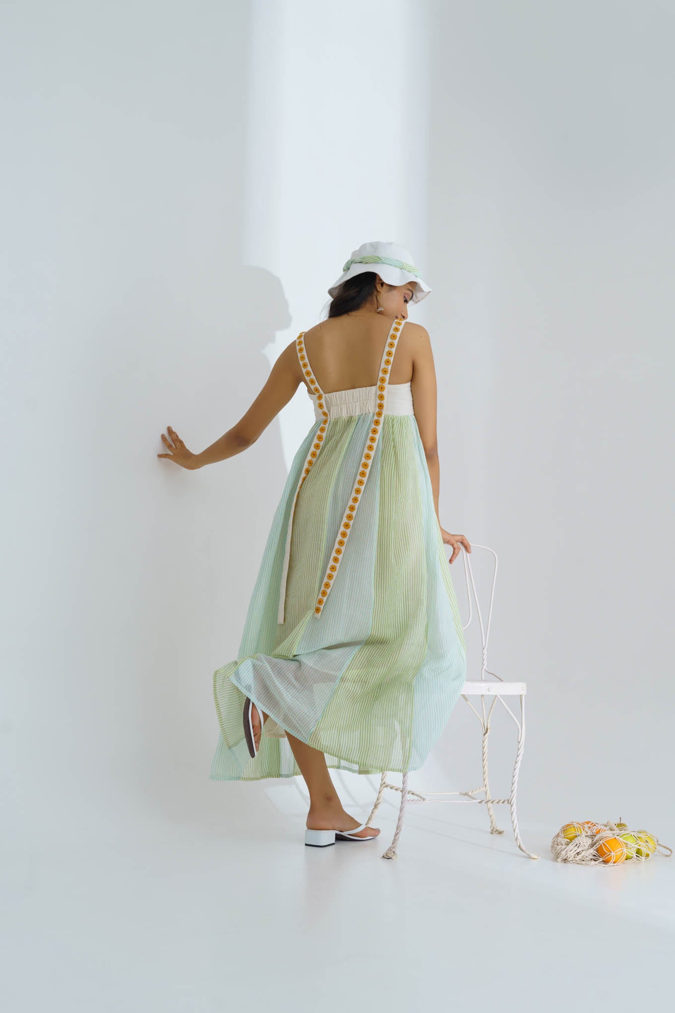 Lazy daisy dress