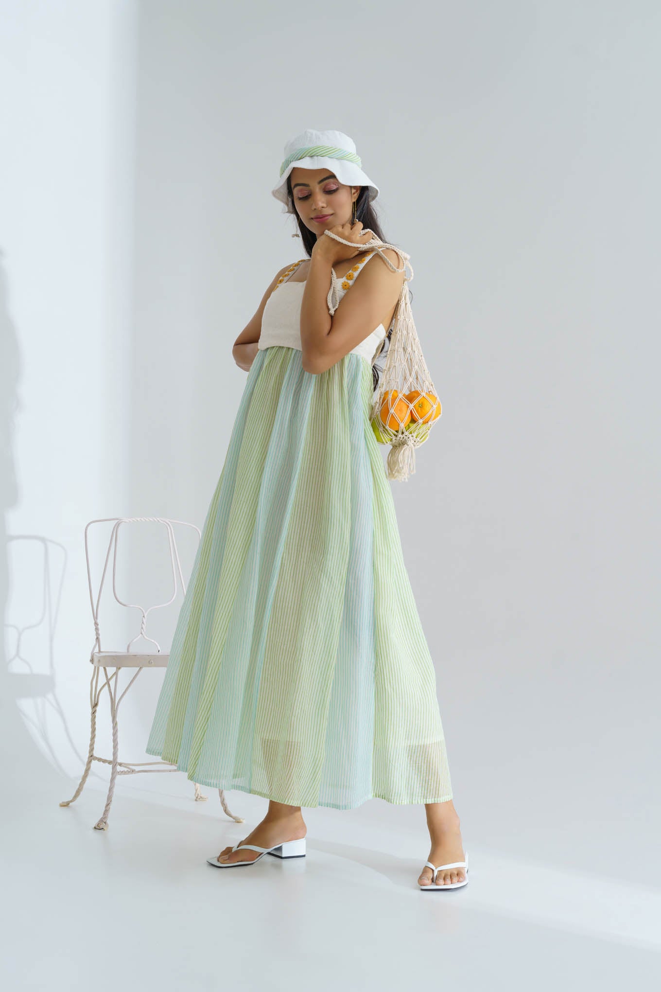 Lazy daisy dress