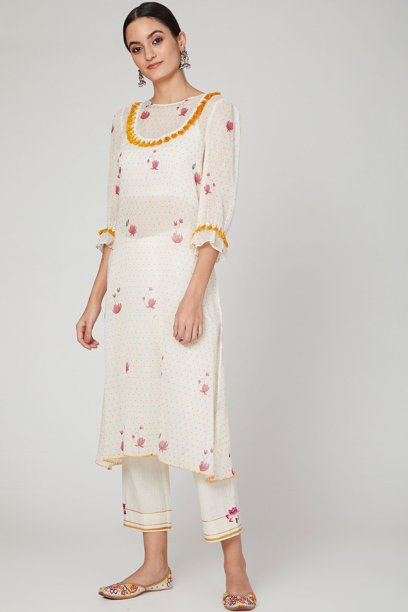 WHITE LOTUS MOTHER DAUGHTER SET