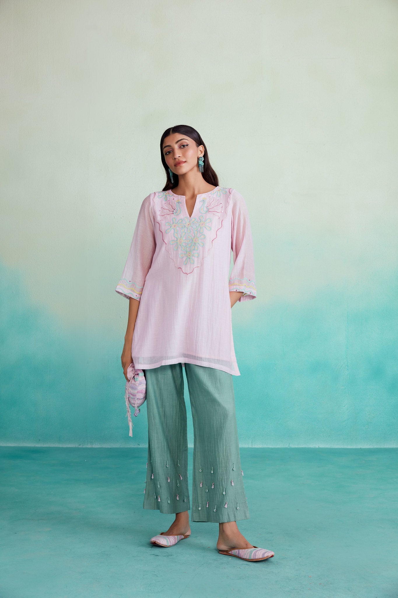 Orchid Pink Hand embroidered Kurta & Pants set