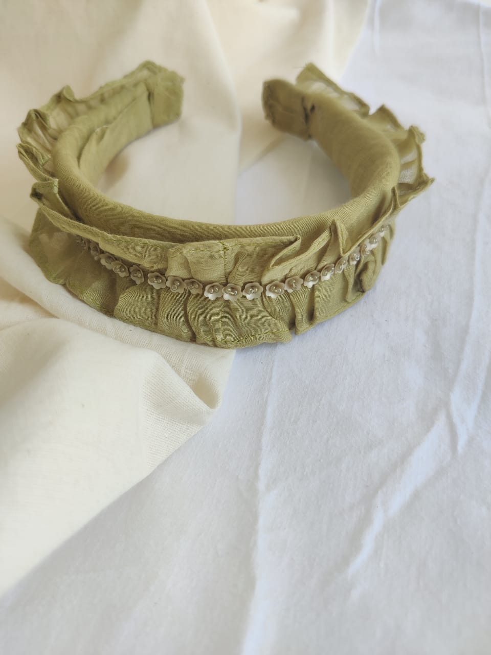 Green chanderi embroidered ruffled Headband