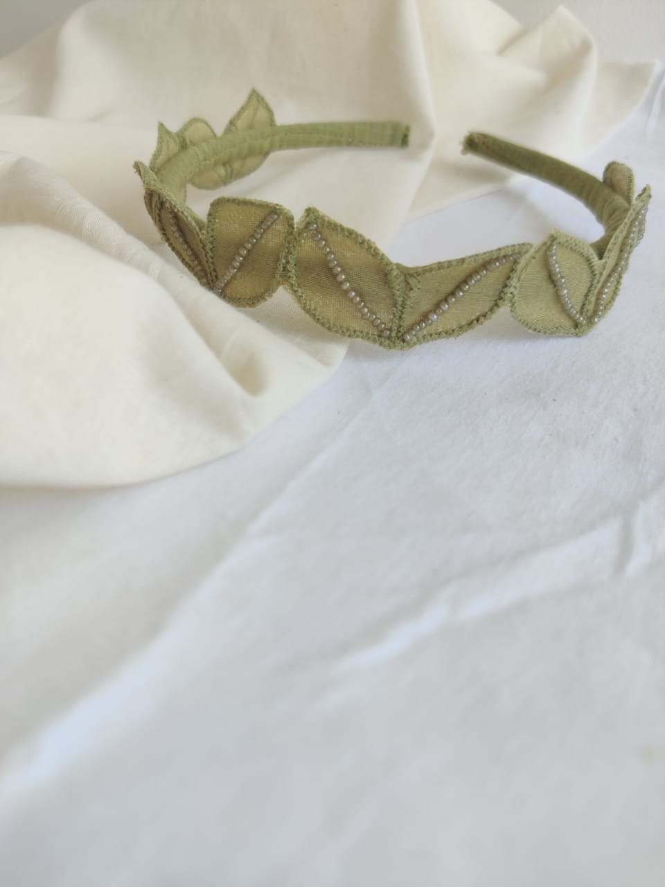 Green chanderi hand embroidered Headband