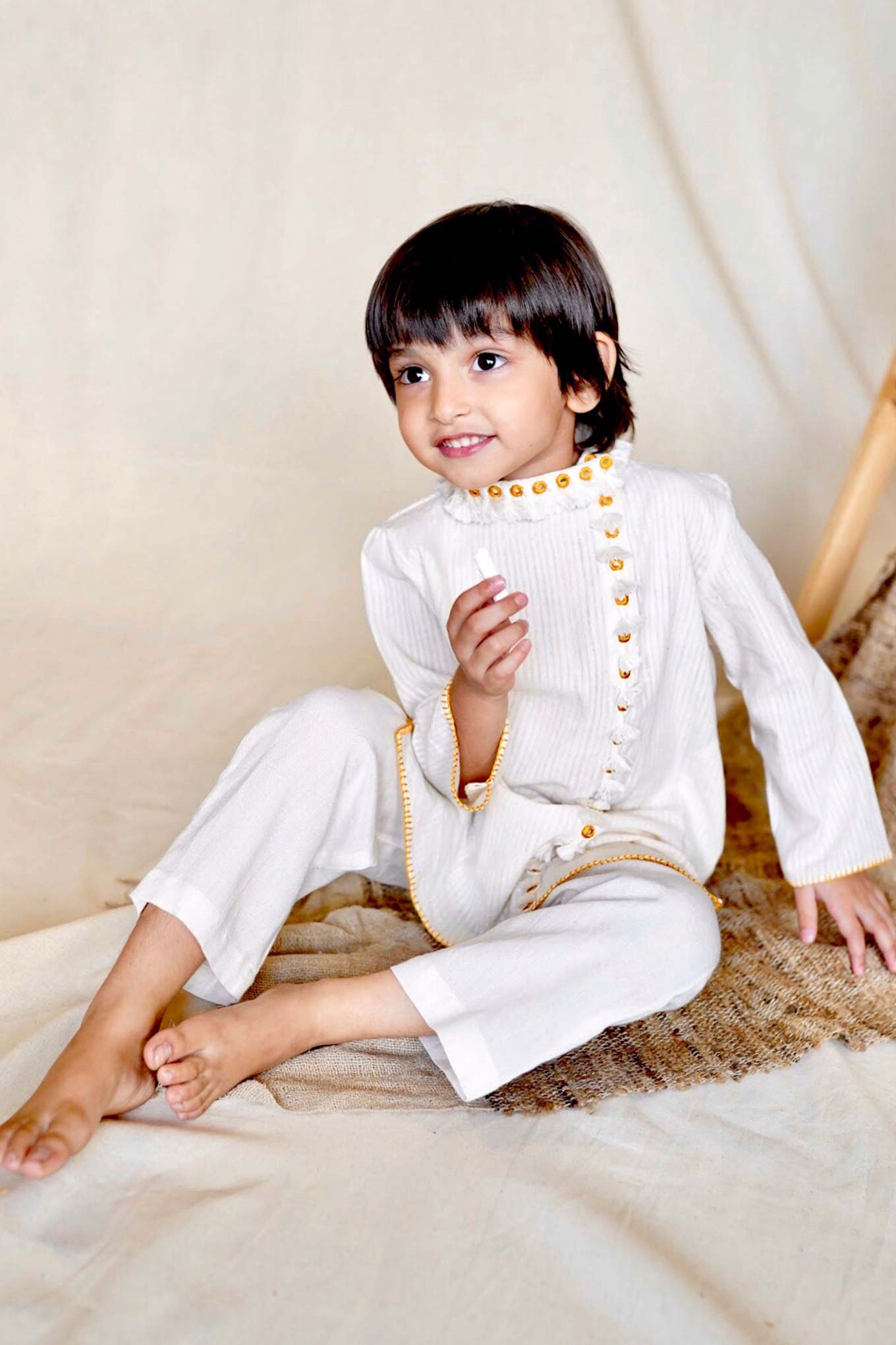 White Lotus Malkha Kurta and Pants ( Set of 2 )