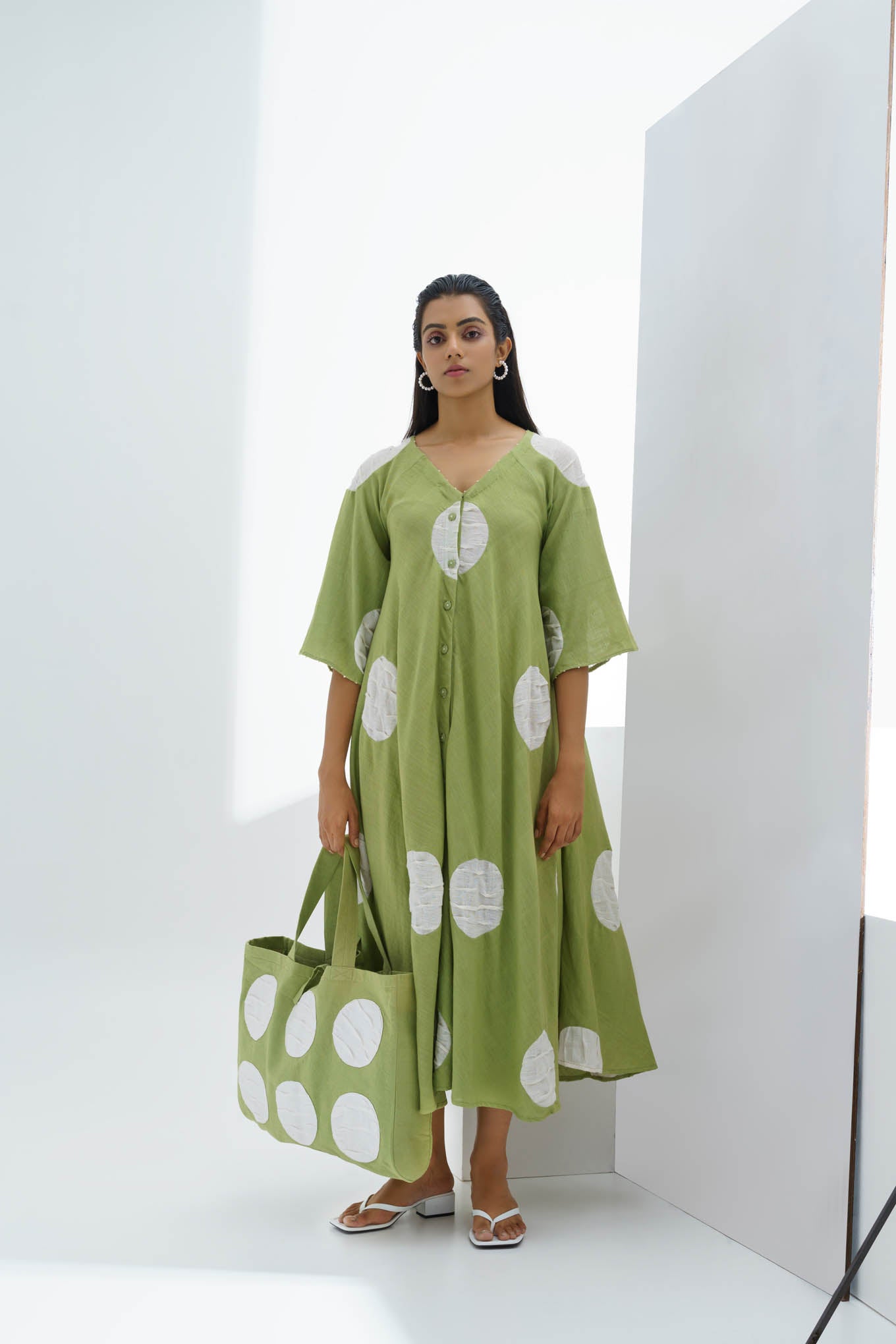Green handloom cotton applique bag