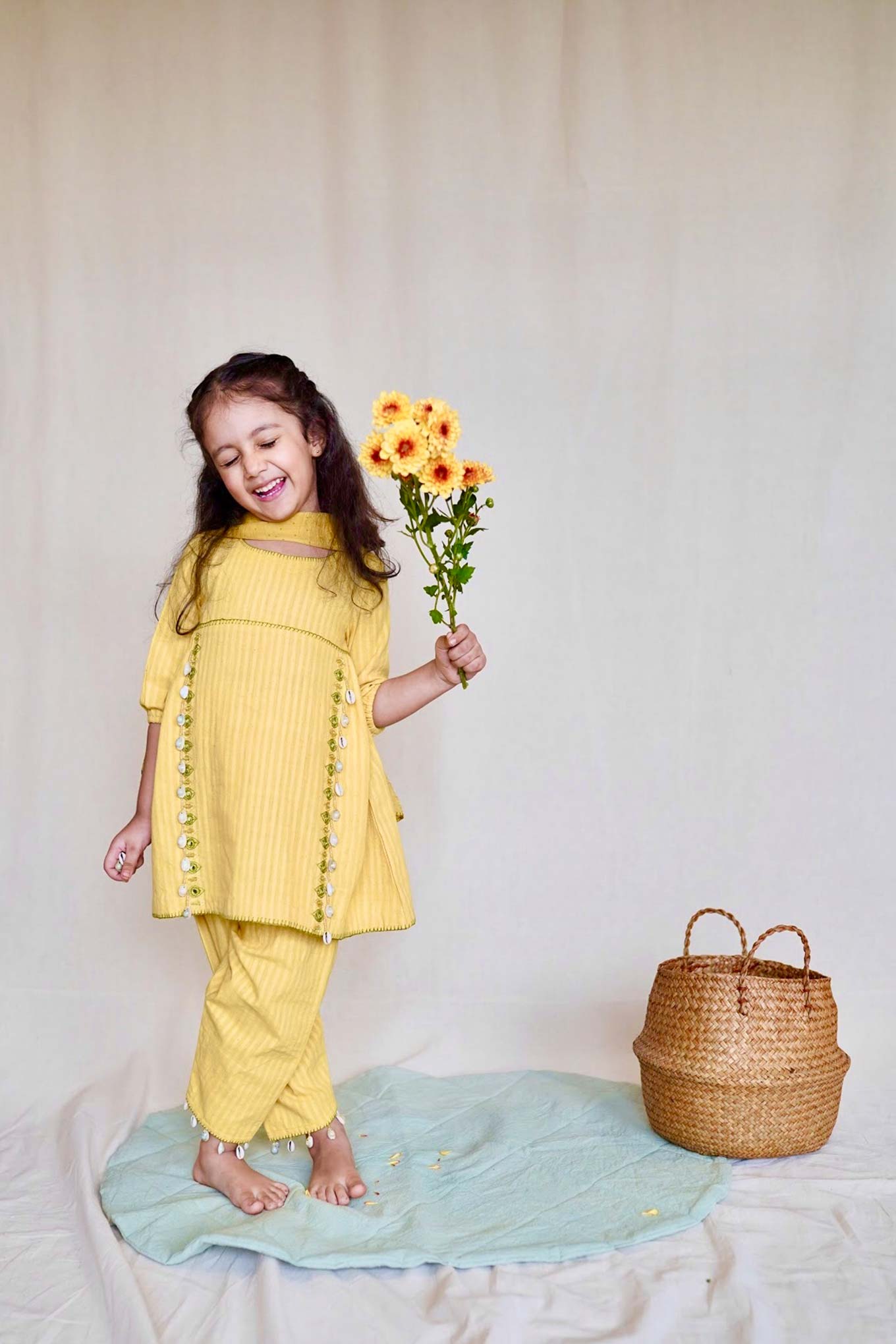 Sunset Jasmin Kurta Pants and dupatta(set of 3)